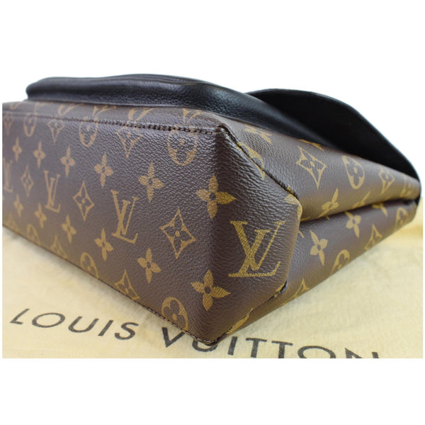 LOUIS VUITTON Marignan Monogram Canvas Messenger Shoulder Bag Brown
