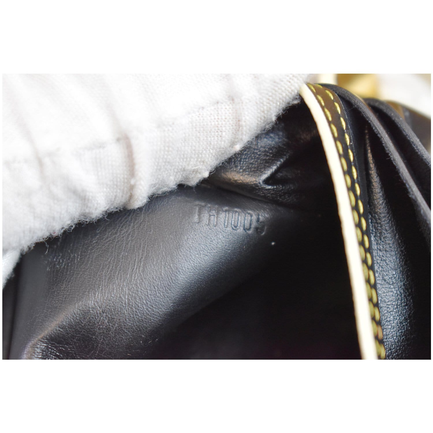 ep_vintage luxury Store - 80/32 - Damier - Vuitton - Belt - Tulle - Saint -  Logo - LV - LOUIS VUITTON Suhali Porte-Tresor International Wallet Black  Last Call - Azur - M9609 – dct - Louis