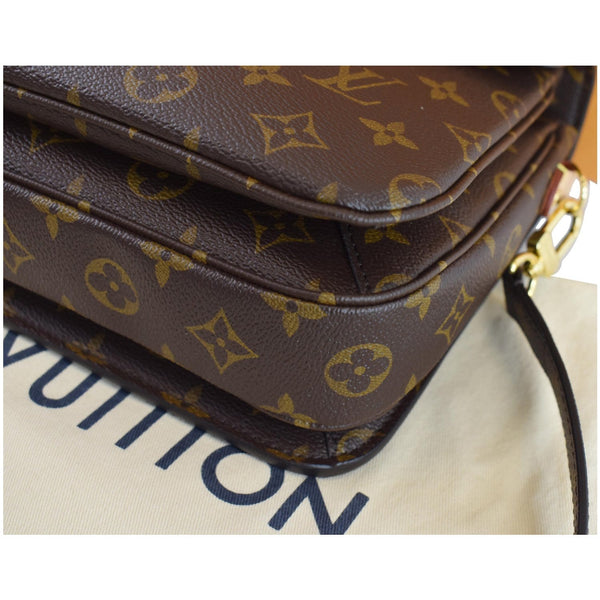 LOUIS VUITTON Metis Pochette Monogram Canvas Crossbody Bag Brown
