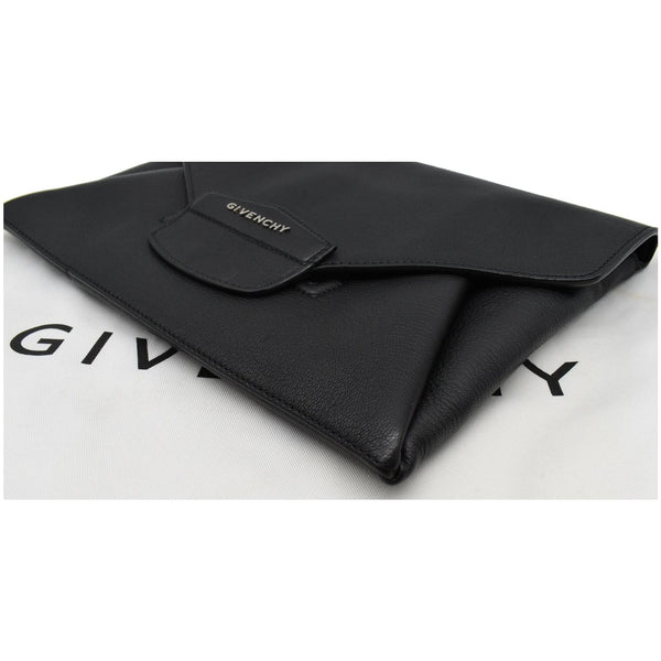 GIVENCHY Antigona Envelope Leather Clutch Black