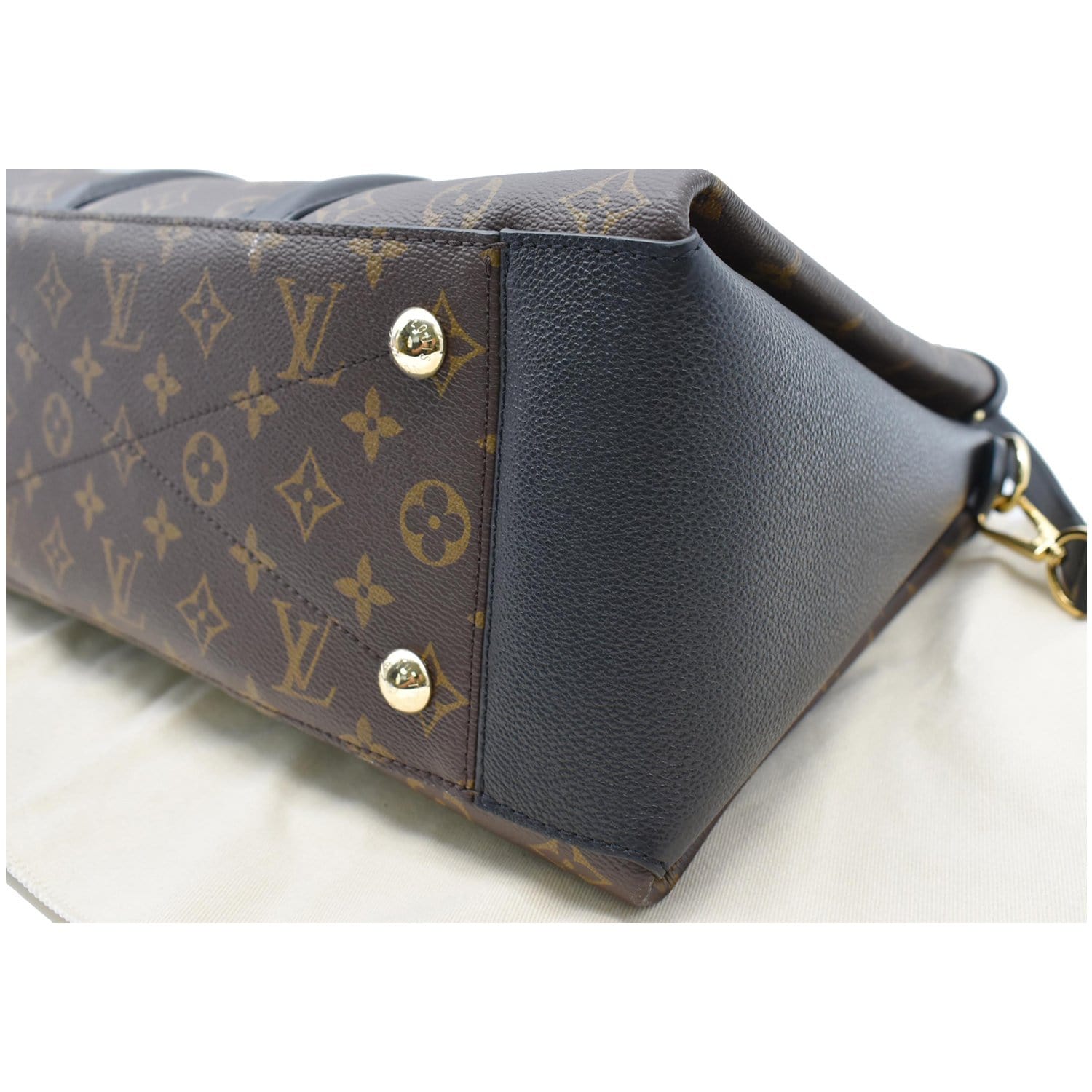 Louis Vuitton Monogram Canvas & Black Leather Soufflot mm - Handbag | Pre-owned & Certified | used Second Hand | Unisex