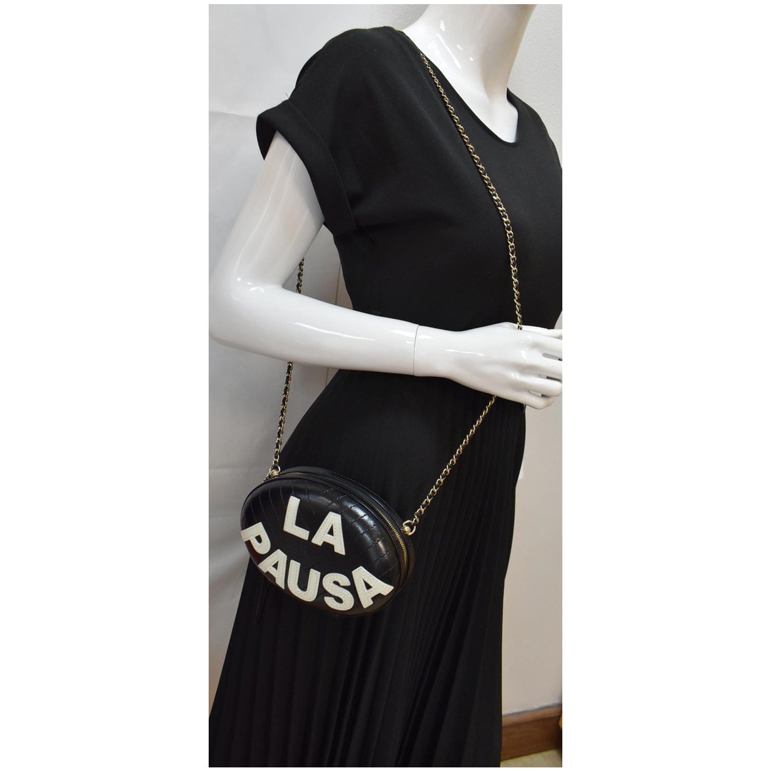 Chanel La Pausa Embroidered Chevron Leather Chain Clutch Bag Black