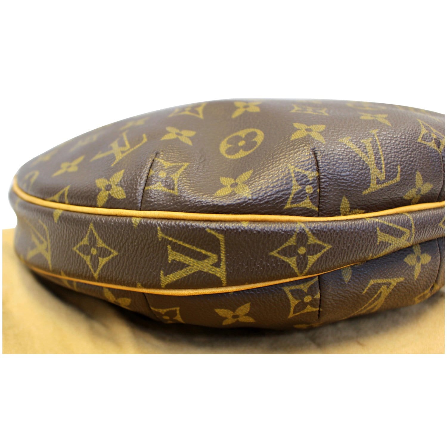 Louis Vuitton Croissant MM Shoulder Bag - Farfetch