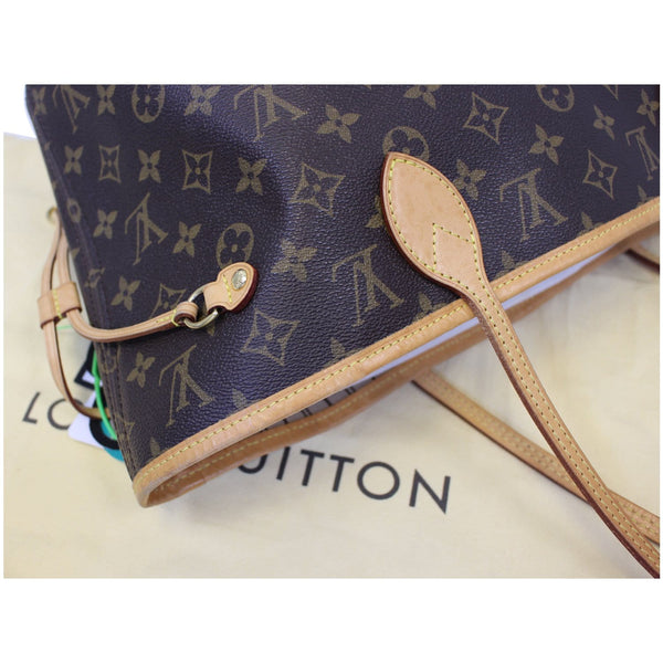 Louis Vuitton Neverfull MM Monogram tote Bag - corner view