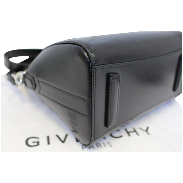 GIVENCHY Antigona Small Calfskin Leather Shoulder Bag Black