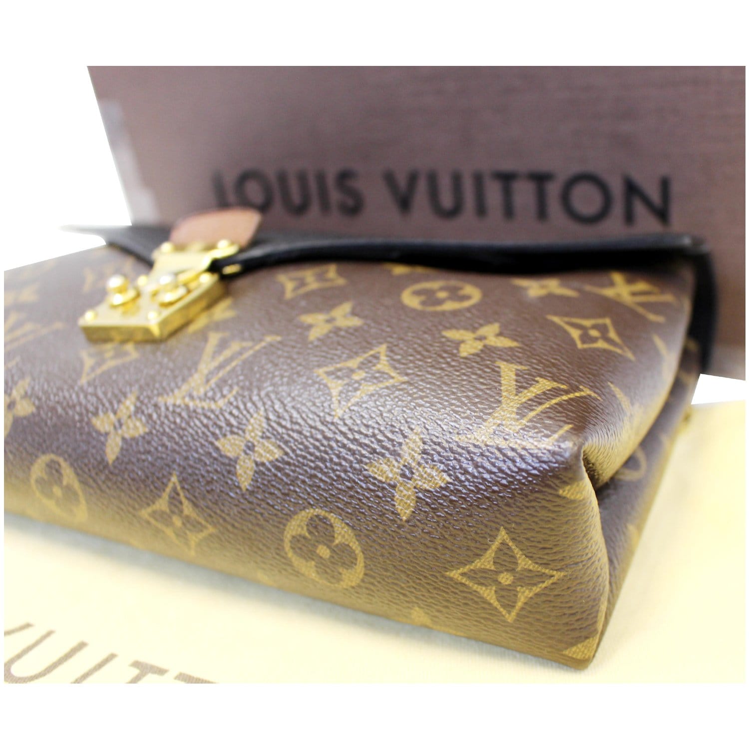 Louis Vuitton Crossbody Pallas Monogram Safran in Toile Canvas/Leather with  Gold-tone - US