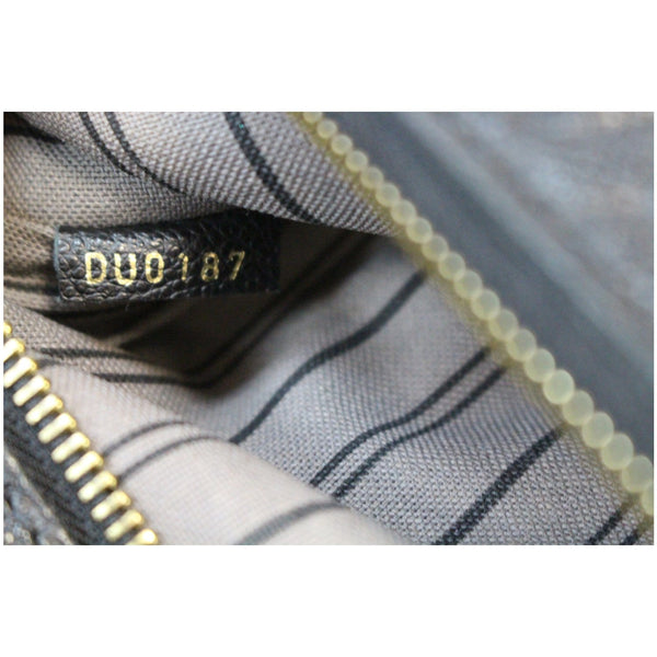 item code lv Metis Pochette Empreinte Leather Tote Bag
