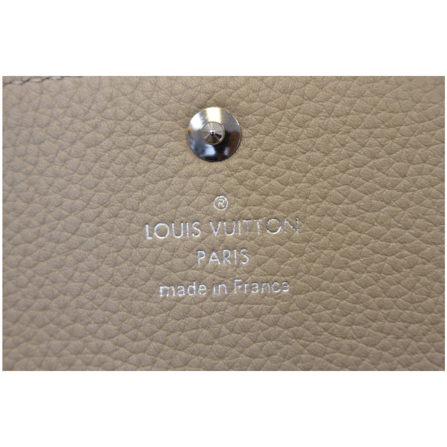 Louis Vuitton Cléa Wallet Beige Mahina