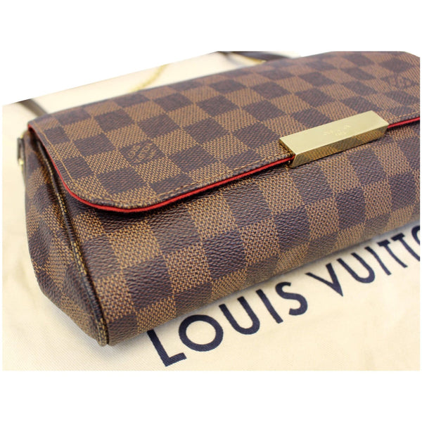 Louis Vuitton Favorite Mm Crossbody bag | right corner view