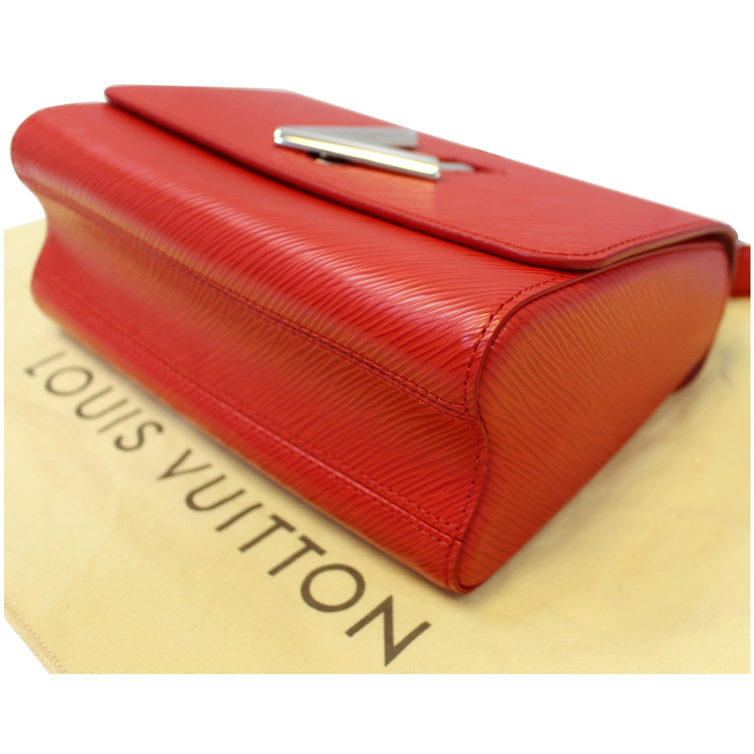 LOUIS VUITTON, Twist MM in red epi leather For Sale at 1stDibs