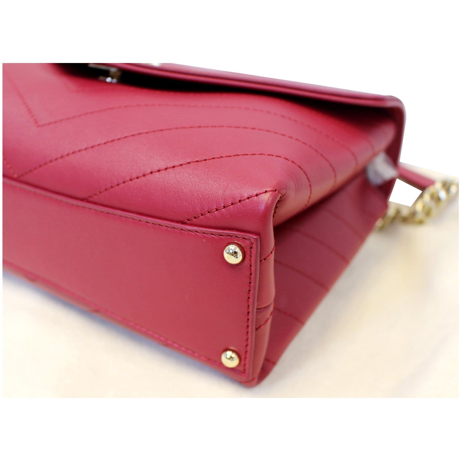 Chloé // Red Embossed C Bag – VSP Consignment