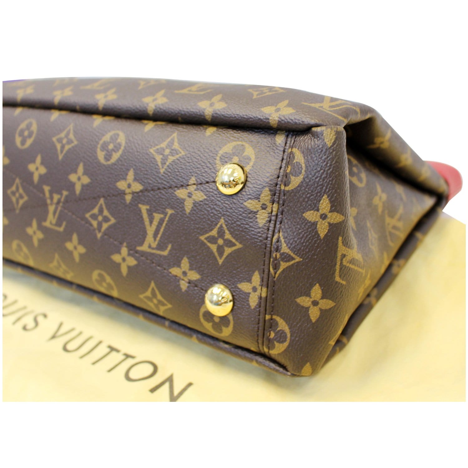 Louis Vuitton Cherry Monogram Canvas Pallas Chain Bag – LuxuryPromise