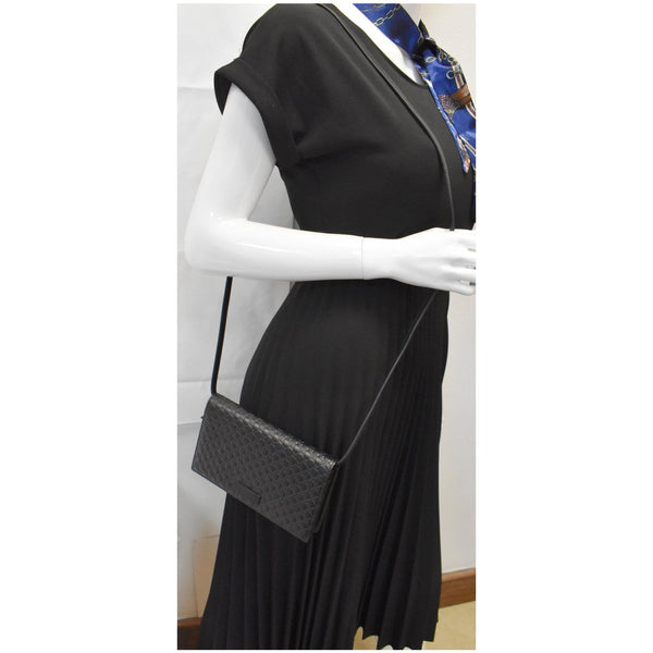 GUCCI GG Micro Guccissima Leather Crossbody Wallet Black 466507