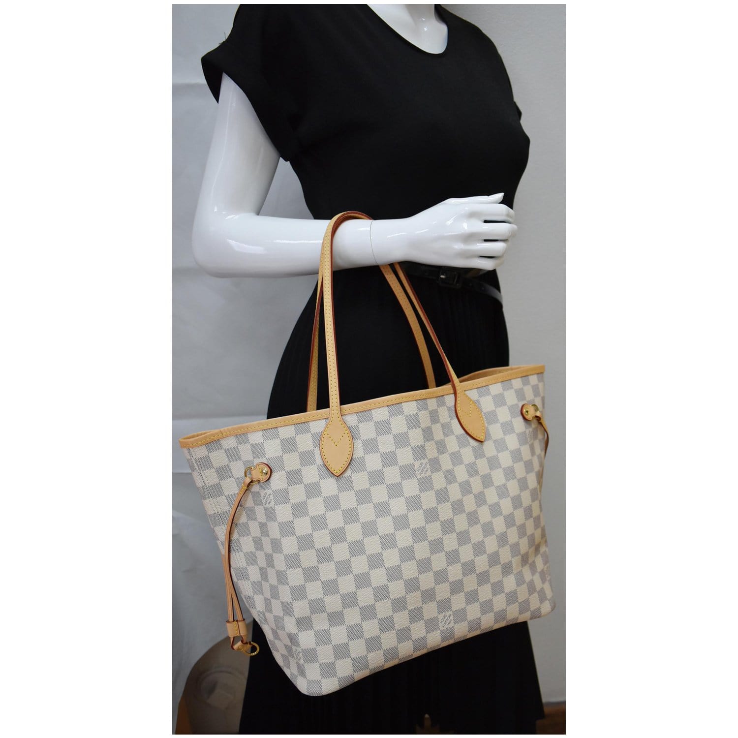 Louis Vuitton Neverfull Tote MM White Canvas Damier Azur Rose