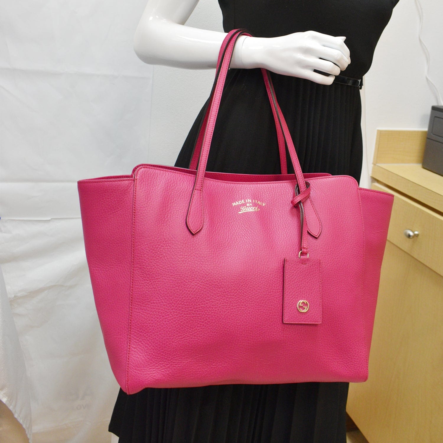 Gucci Swing Medium Pebbled Leather Tote Bag Pink