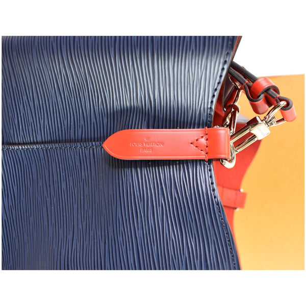 Louis Vuitton Neonoe Epi Leather Shoulder Bag Indigo - PARIS