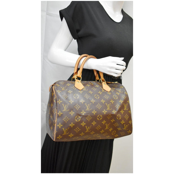 Louis Vuitton Speedy 30 Monogram Canvas Satchel handbag