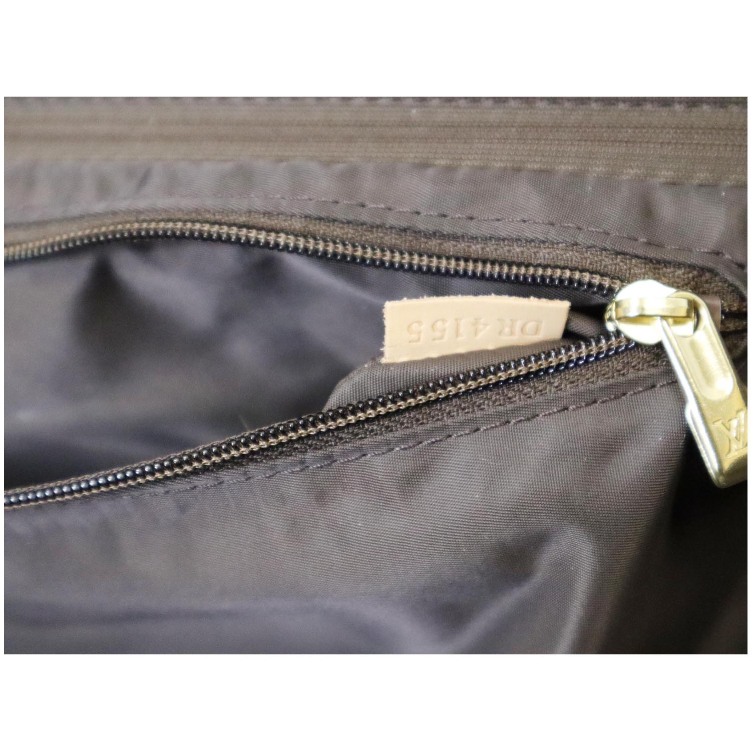 Pegase cloth travel bag Louis Vuitton Brown in Cloth - 35827018
