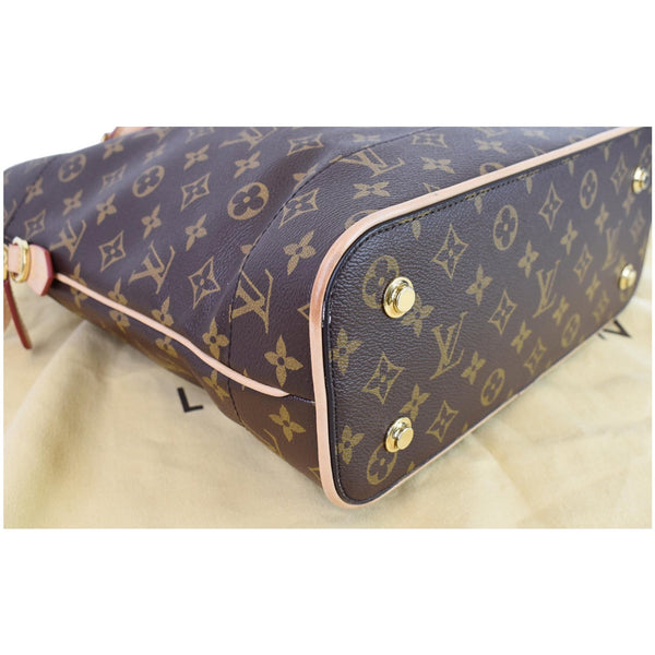 Louis Vuitton Carry All MM Monogram Canvas Bag bottom