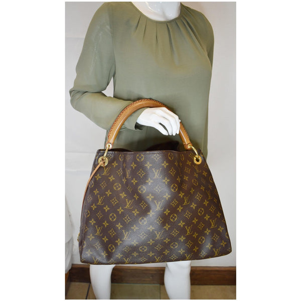 Louis Vuitton Artsy MM Monogram Canvas Shoulder Bag - women handbag