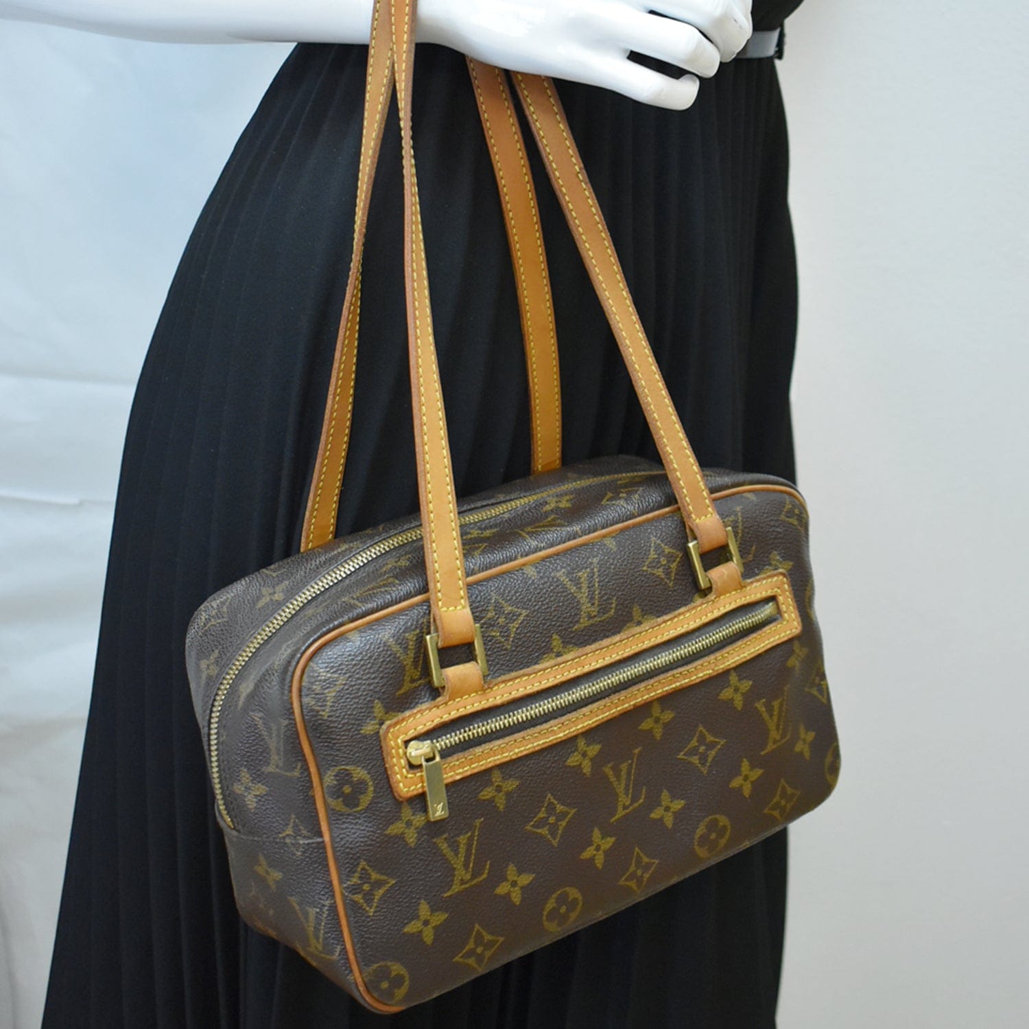 Louis Vuitton Louis Vuitton Cite MM Monogram Canvas Shoulder Bag