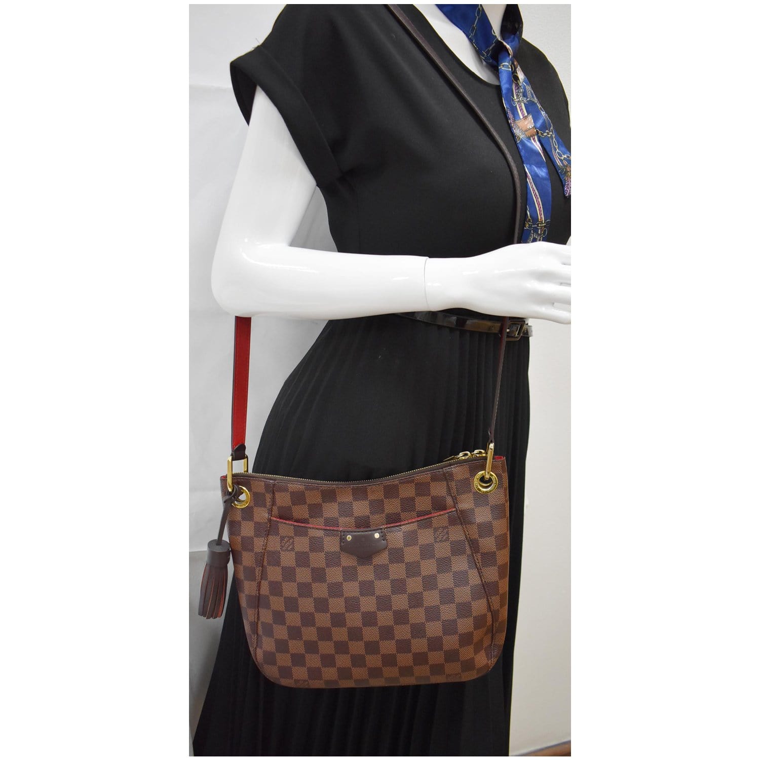 Louis Vuitton Pre-loved Damier Ebene South Bank Besace