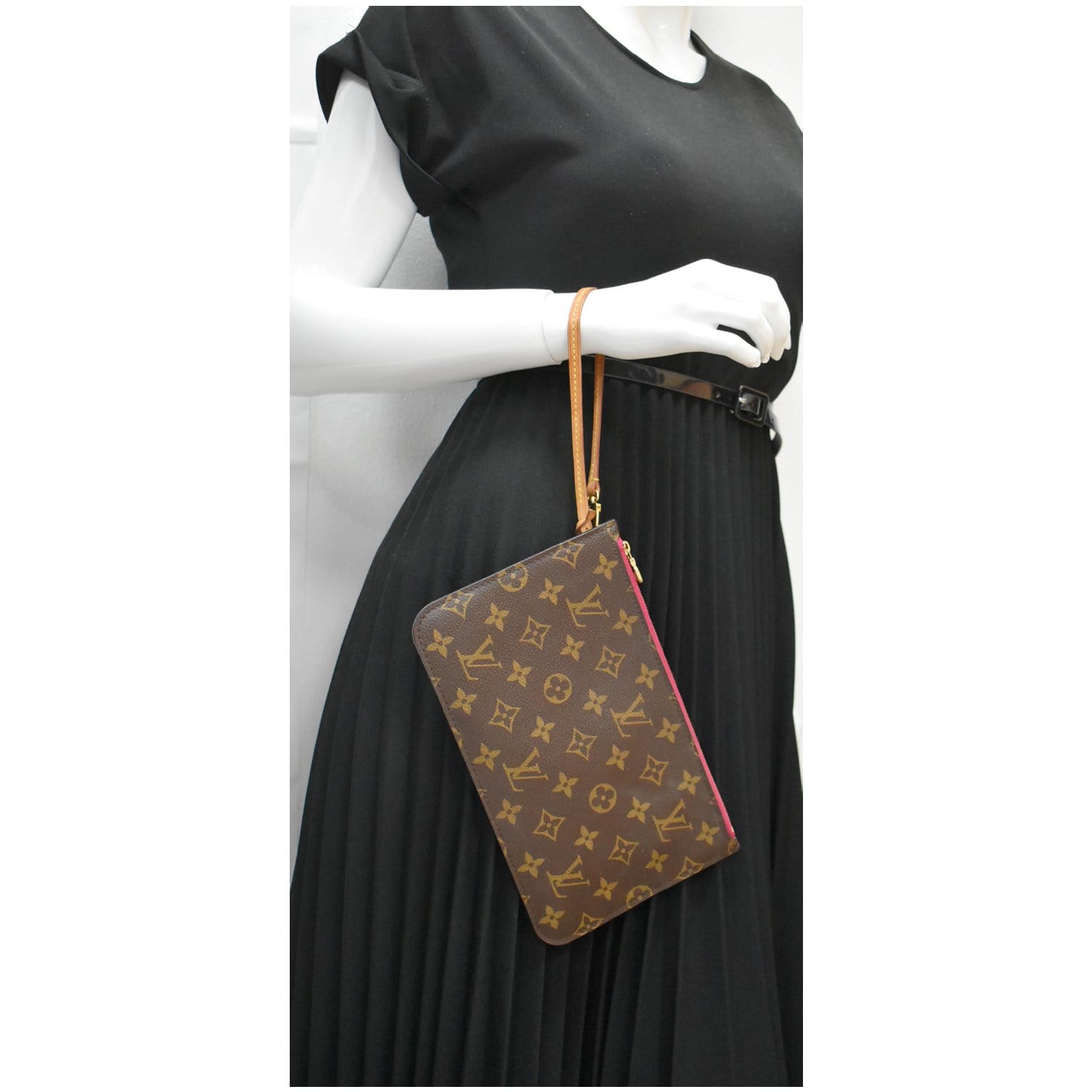 Louis vuitton neverfull pouch wristlet Clearance