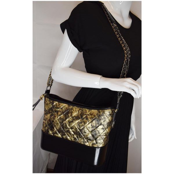 CHANEL Gabrielle Metallic Crumpled Leather Hobo Shoulder Bag Black/Gold