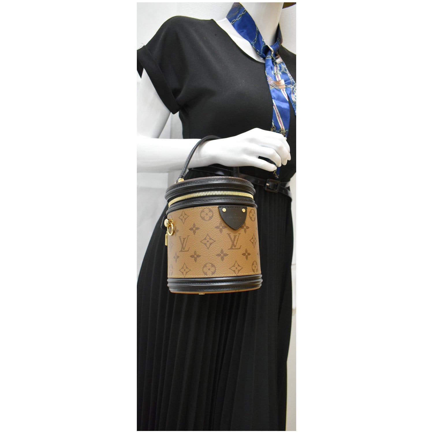 Cannes cloth handbag Louis Vuitton Brown in Cloth - 37157515
