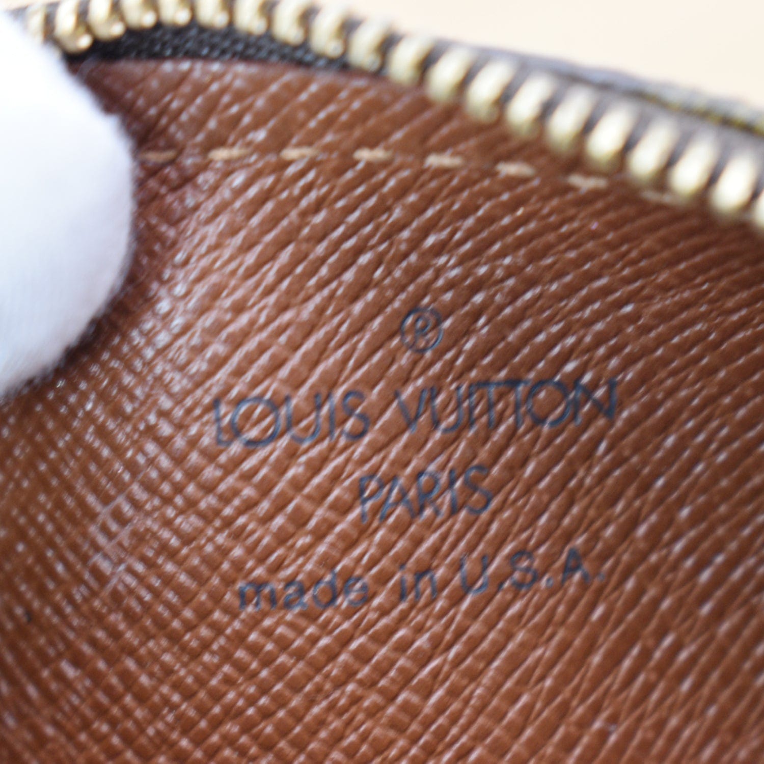 Louis Vuitton Papillon Handbag 341070