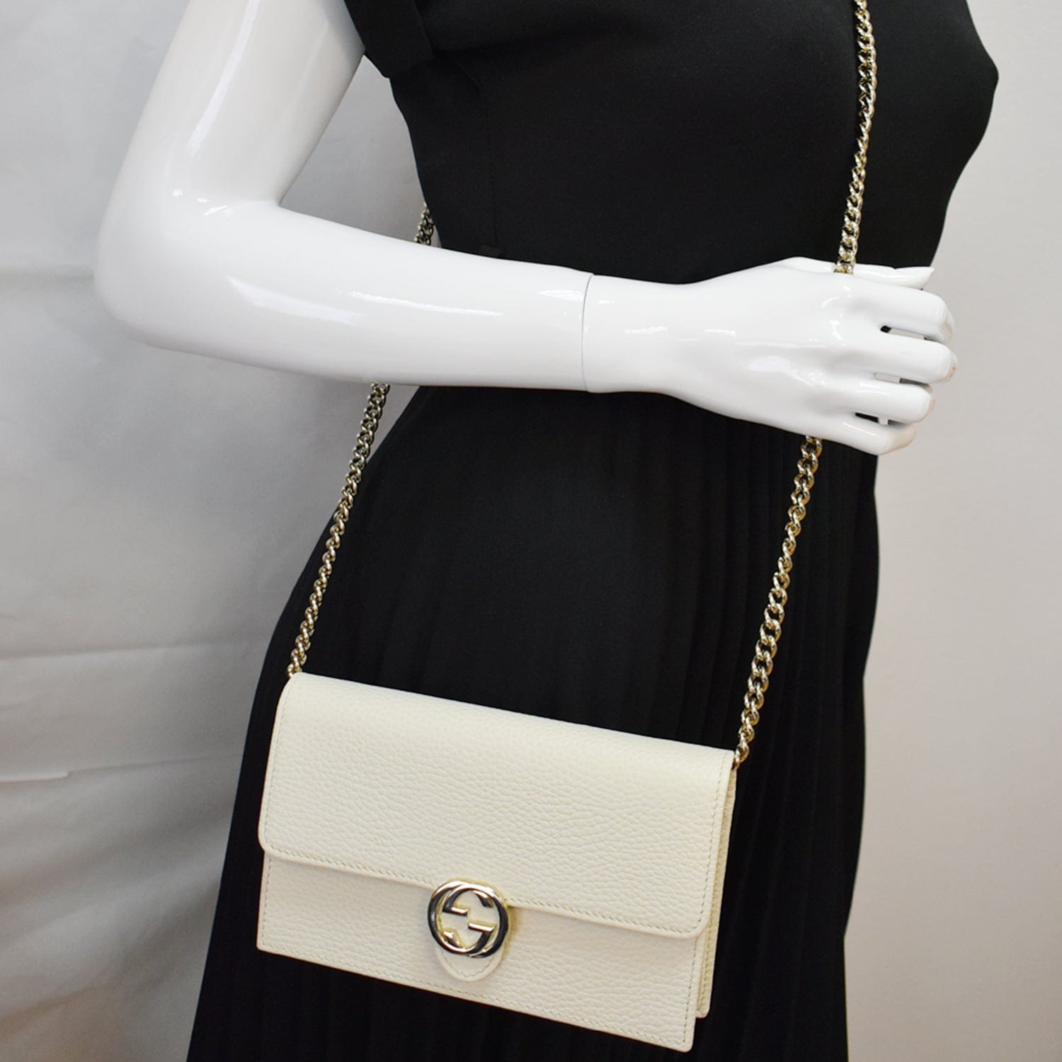 100% authentic Gucci handbag  Gucci handbags, Gucci, Handbag