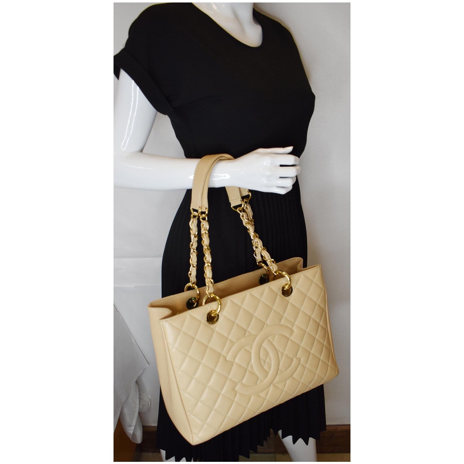 chanel beige matte caviar travel tote bag CHANEL Grand Shopping GST Caviar Leather Tote Bag Beige