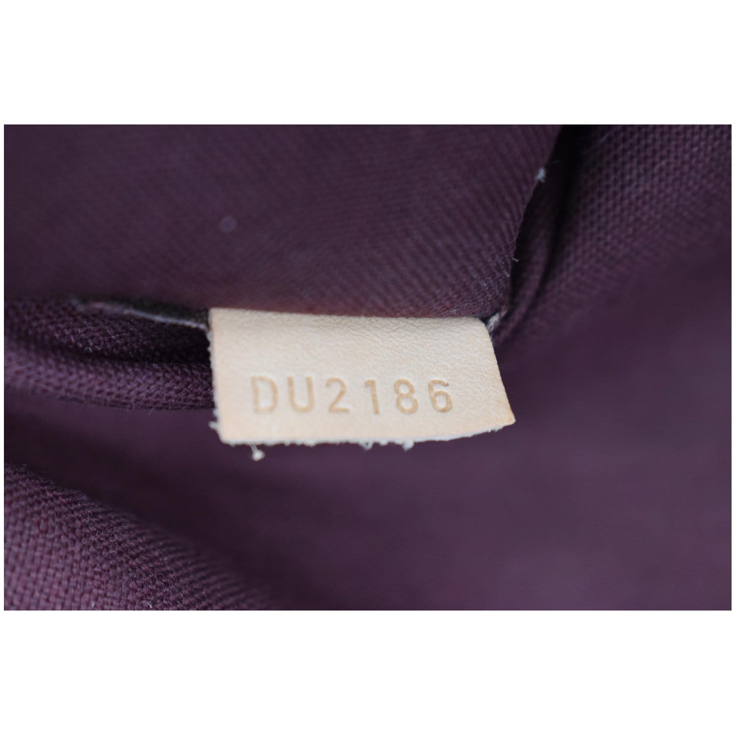 Louis Vuitton, Bags, Louis Vuitton Berri Mm Hobo Shoulder Bag M4625