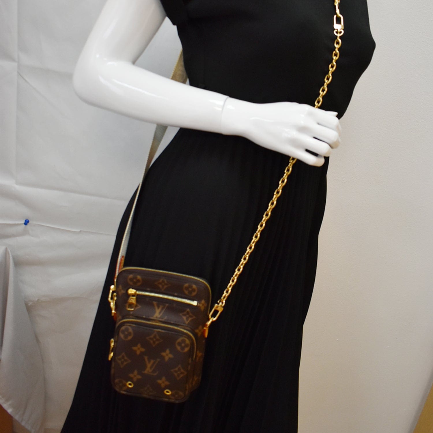 Louis Vuitton Utility Crossbody - Black Crossbody Bags, Handbags