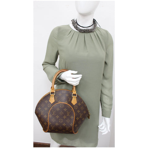 Louis Vuitton Ellipse PM Monogram Canvas handbbag