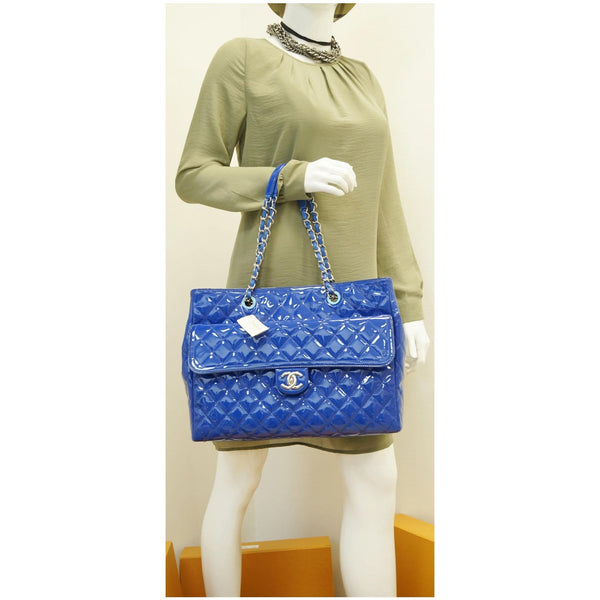 CHANEL Large Coco Shine Patent Quilted Leather Shopping Tote Blue