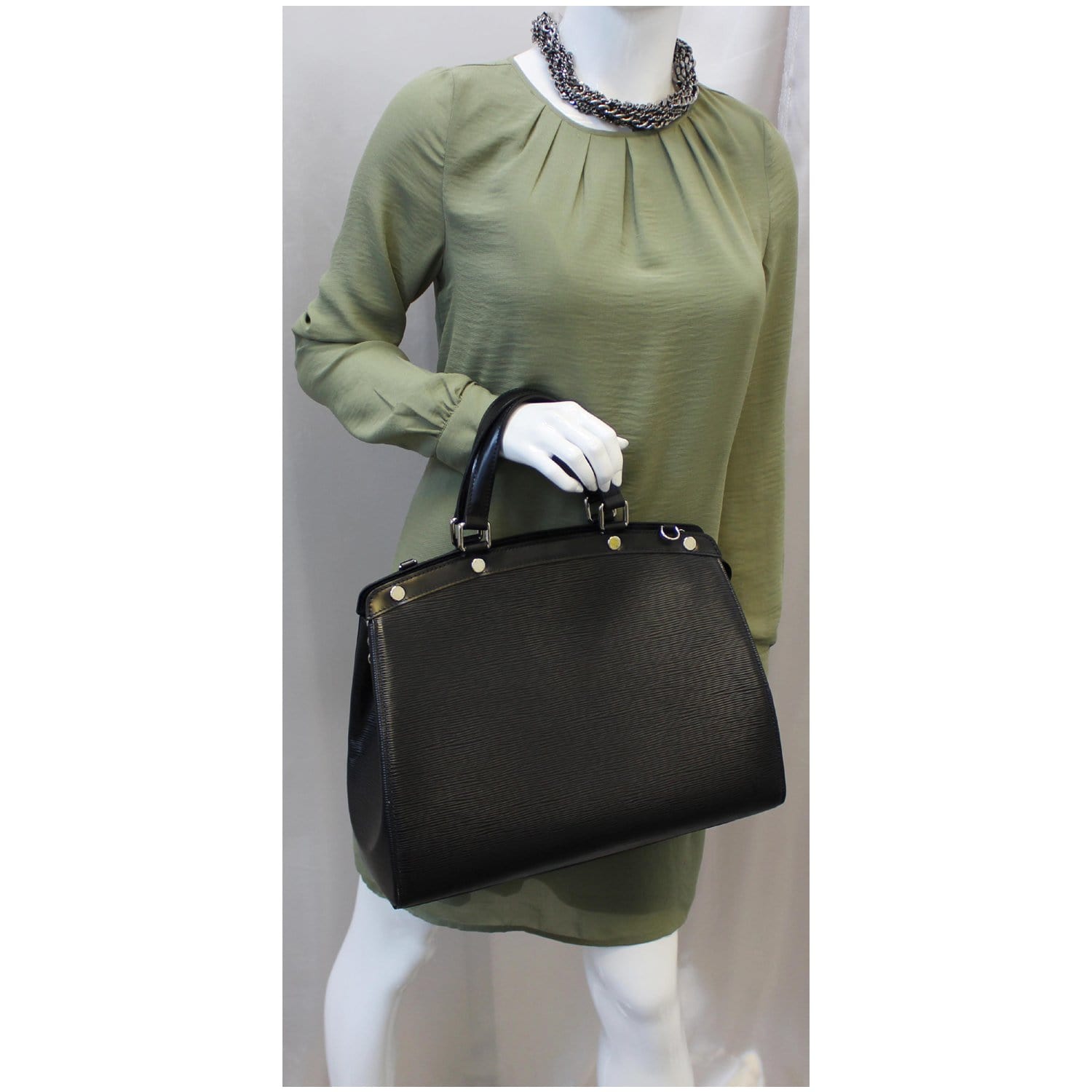 Louis Vuitton LV Diane empreinte leather new Black ref.821164 - Joli Closet