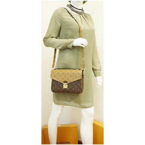 Lv Metis Pochette Monogram Canvas crossbody belt bag