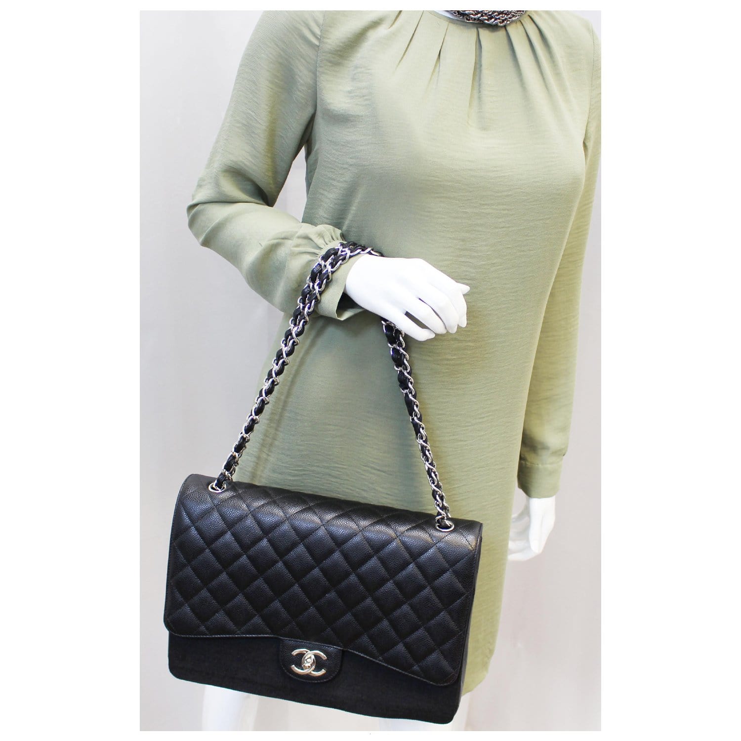 CHANEL Maxi Caviar Leather Jumbo Double Flap Shoulder Bag Black-US