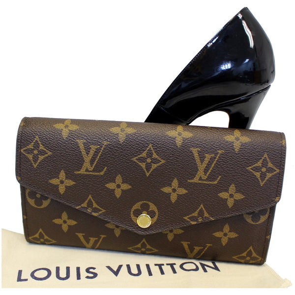 LOUIS VUITTON Sarah Monogram Canvas Wallet Brown