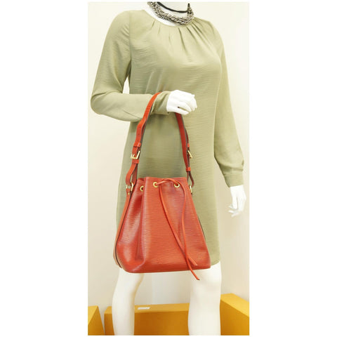  Lv Petit Noe Epi Leather Shoulder Bag Red