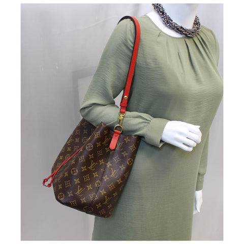 LOUIS VUITTON Neonoe Monogram Canvas Shoulder Bag Coquelicot-US