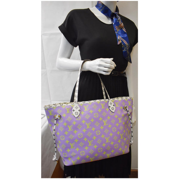 LOUIS VUITTON Giant Neverfull MM Monogram Canvas Shoulder Bag Multicolor