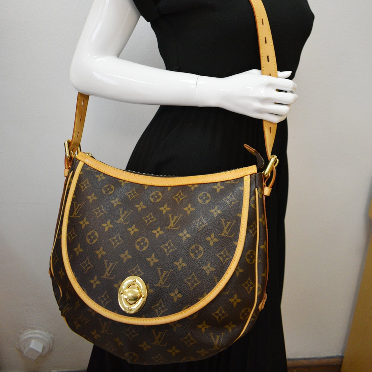 Louis Vuitton Tulum Handbag Monogram Canvas GM Brown