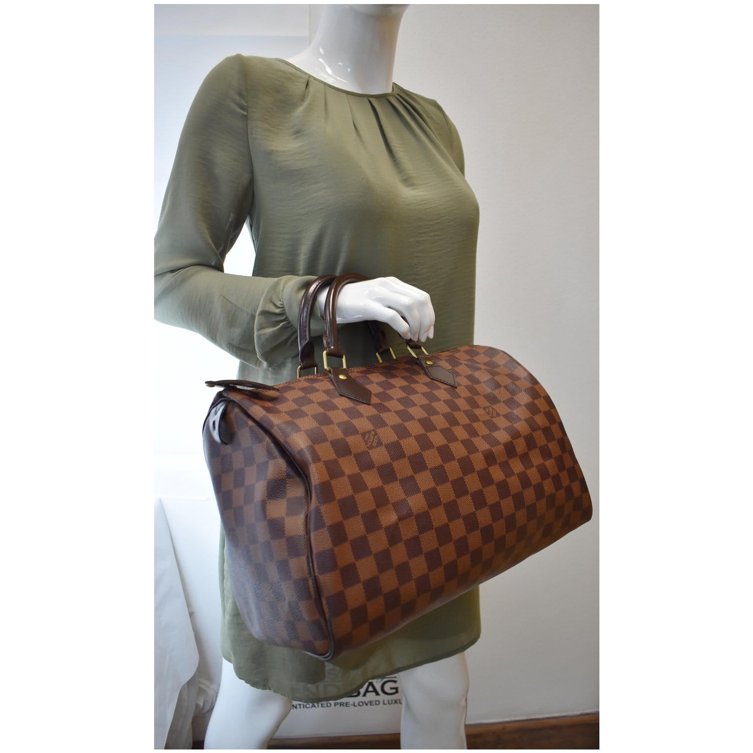 Louis Vuitton, Bags, Louis Vuitton Damier Ebene Speedy 35