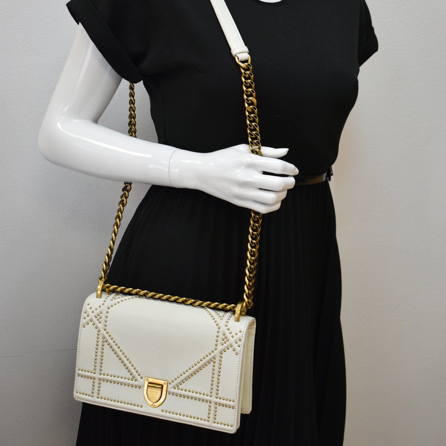 Christian Dior Diorama Flap Leather Medium Shoulder Bag White