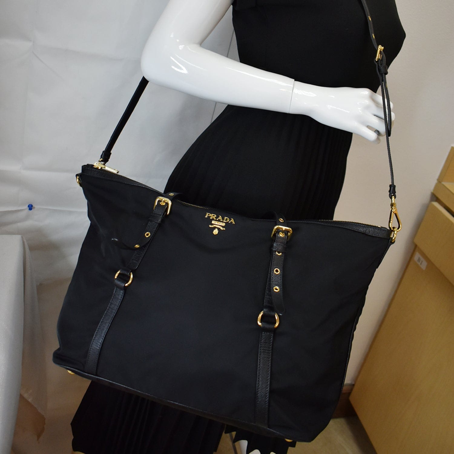 Prada Black Tessuto Nylon And Saffiano Leather Tote Bag Prada