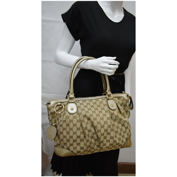 GUCCI Sukey GG Canvas Top Handle Satchel Bag Beige 285730