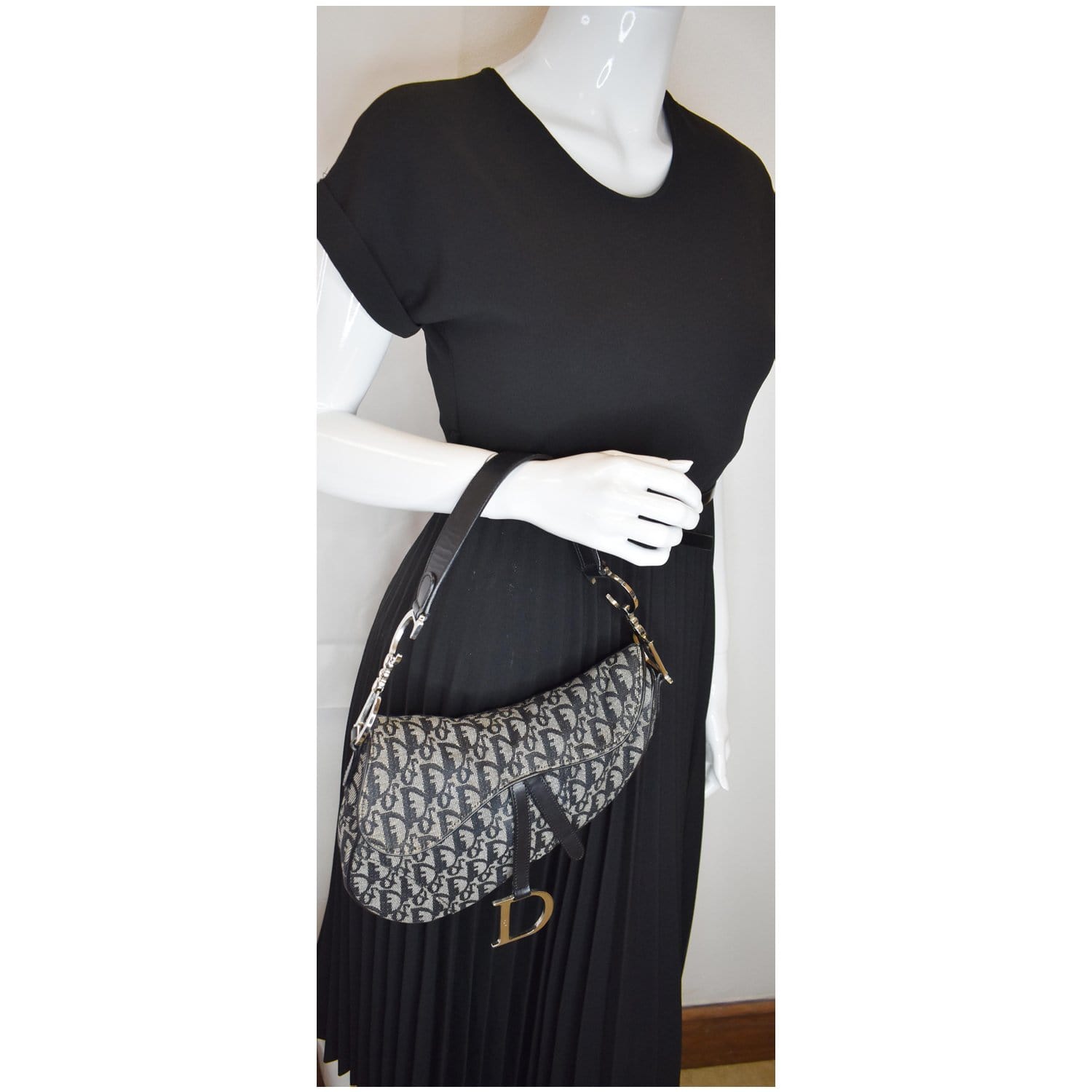 【希少】DIOR Oblique Jacquard Shoulder Bag Dior Pouch with Shoulder Strap Oblique Jacquard Beige/Black in