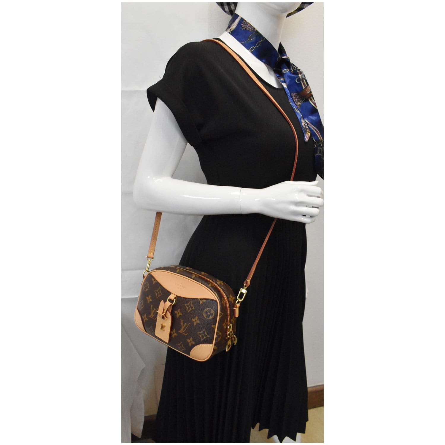 Louis Vuitton Louis Vuitton Saumur Mini Bags & Handbags for Women, Authenticity Guaranteed